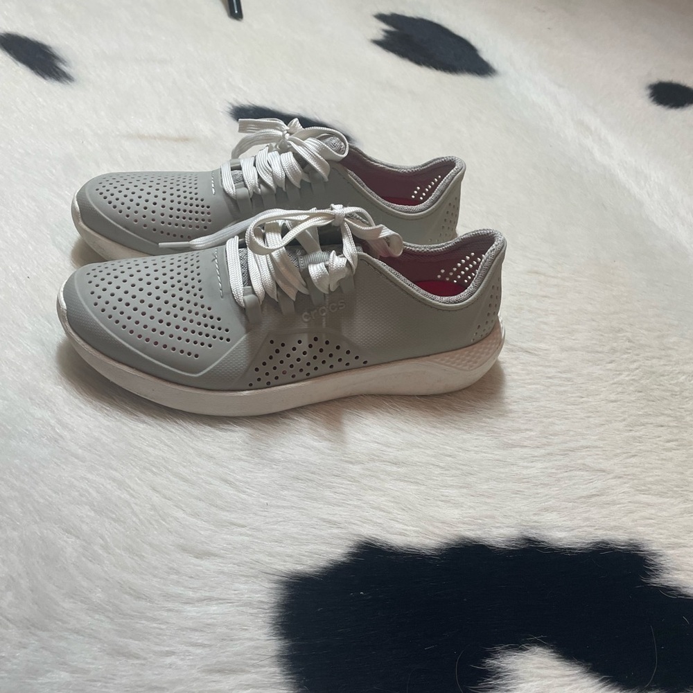 Crocs LiteRide Pacer Gray sneakers - Picture 6 of 10